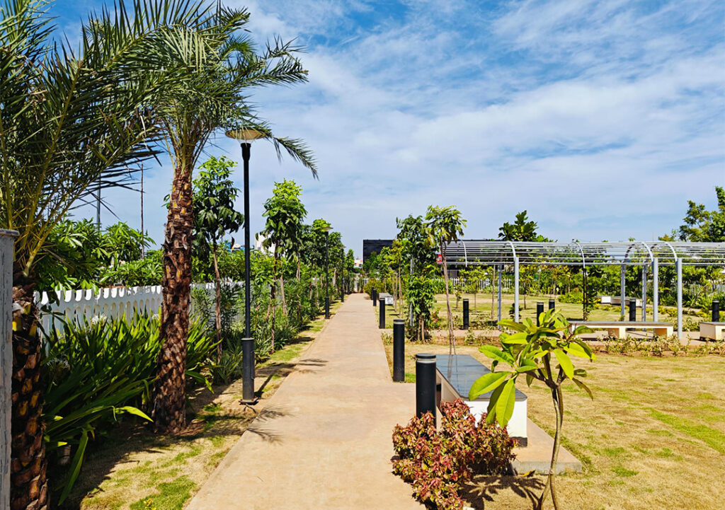 VGN Jogging Track & Seating Area